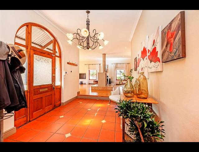 4 BEDROOM HOUSE FOR SALE IN VIERLANDEN